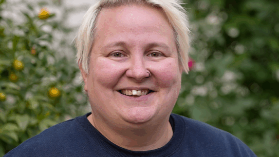 Portraitfoto von Yvonne Laussermayer